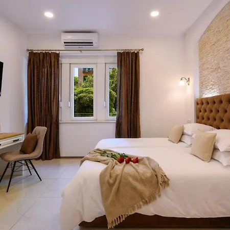 Summer Breeze Luxury Penzion Split