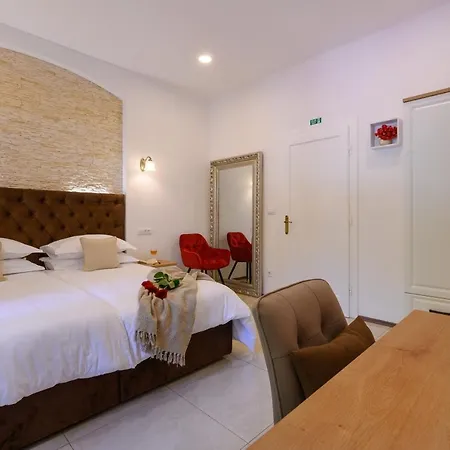 Summer Breeze Luxury Pensionat Split