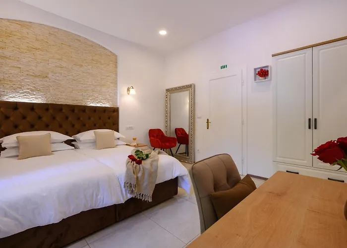 Summer Breeze Luxury Πανσιόν Σπλιτ