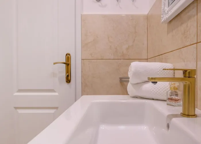 Summer Breeze Luxury