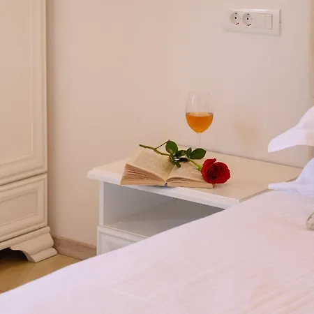 Casa de hóspedes Summer Breeze Luxury 4*