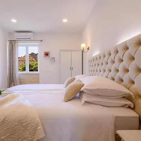 Summer Breeze Luxury Split